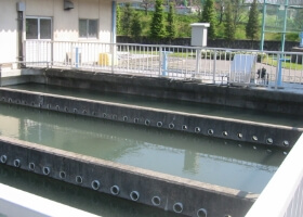 フロック形成池